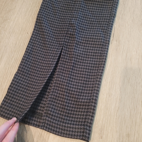 Abercrombie & Fitch Houndstooth Split-Hem Skinny Ultra High Rise Pants - Picture 4 of 7